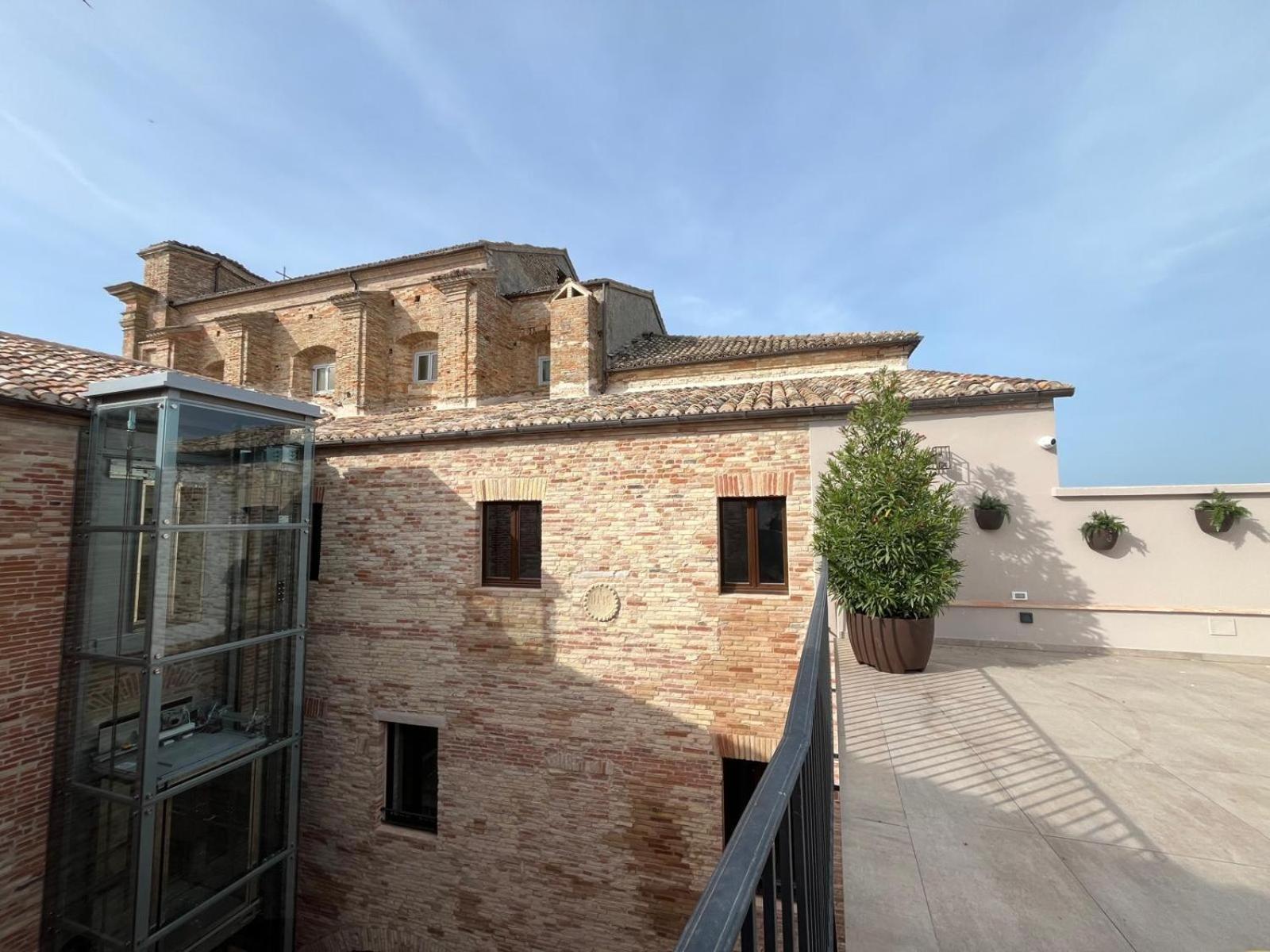 Dimora Santa Chiara Lägenhet Ripatransone Exteriör bild
